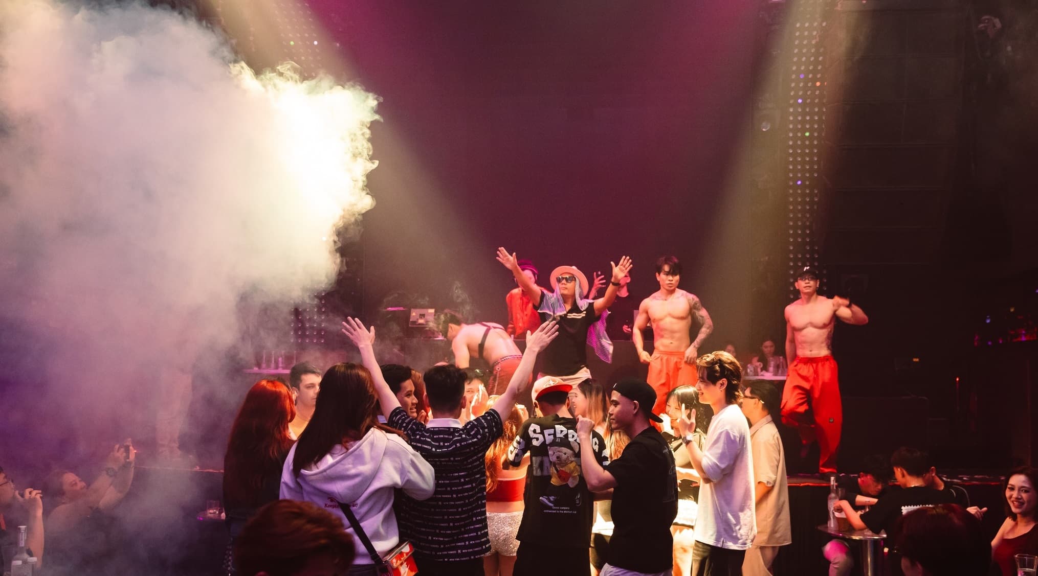 Canalis Club grand opening